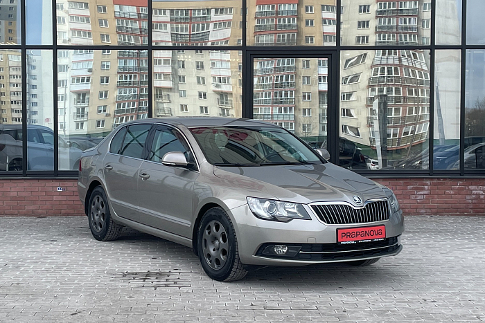 Skoda Superb, Бензин, 1.8, Механическая, Передний привод, Лифтбэк - 2