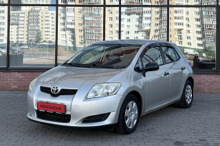 Toyota Auris, Бензин, 1.3, Механическая, Передний привод, Хэтчбек