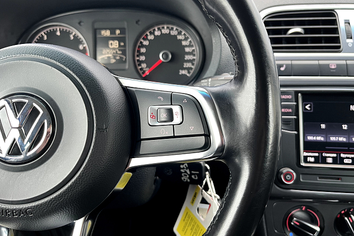 Volkswagen Polo Sedan, Бензин, 1.6, Автомат, Передний привод, Седан - 17