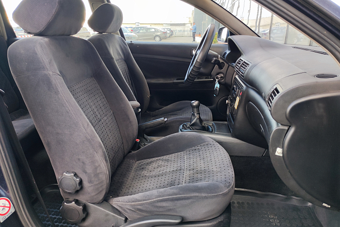 Volkswagen Passat, Дизель, 1.9, Механическая, Передний привод, Универсал - 11