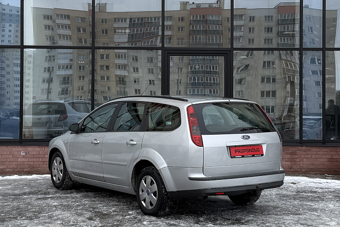 Ford Focus II, Дизель, 1.8, Механическая, Передний привод, Универсал - 6