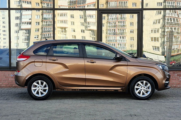  Lada XRAY, Бензин, 1.6, Механическая, Передний привод, Хэтчбек - 7