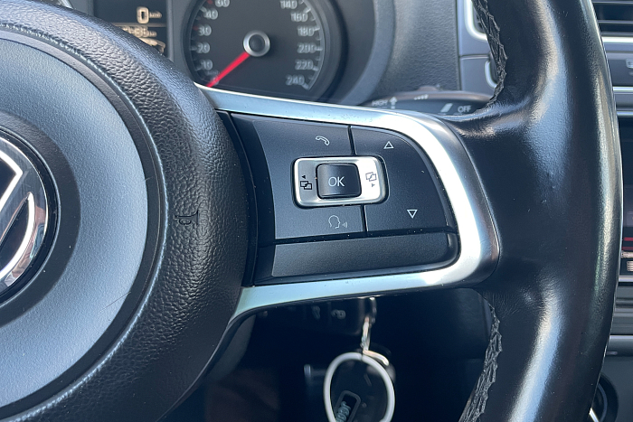 Volkswagen Polo, Бензин, 1.6, Автомат, Передний привод, Седан - 18