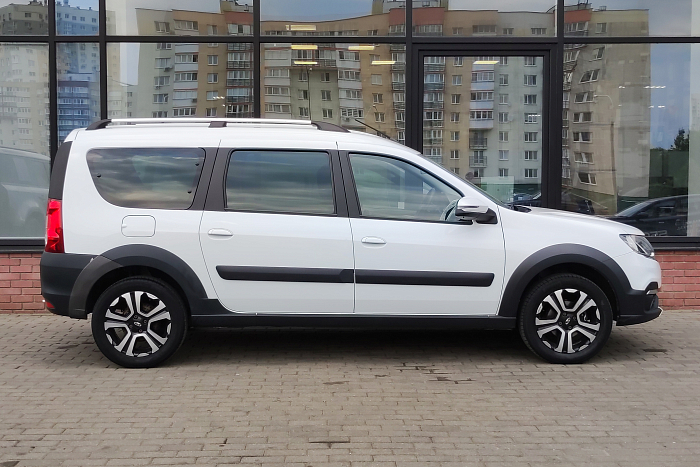 Lada Largus, Бензин, 1.6, Механическая, Передний привод, Универсал - 3