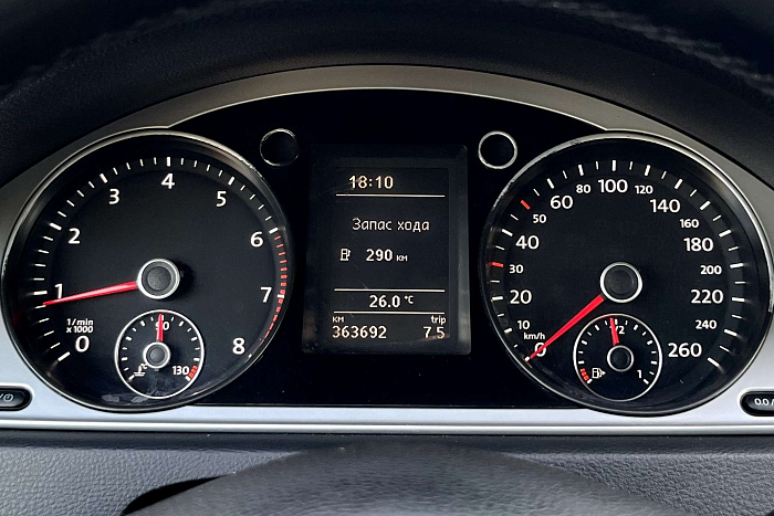 Volkswagen Passat, Бензин, 1.8, Механическая, Передний привод, Седан - 14