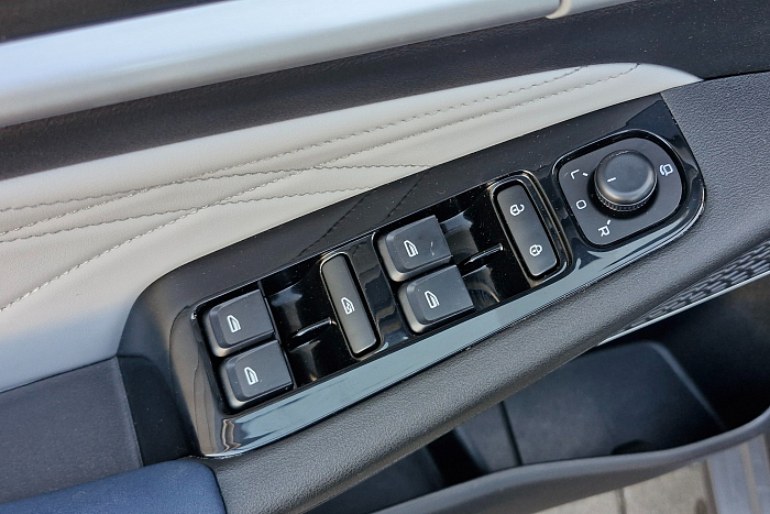 Geely Emgrand, Бензин, 1.5, Вариатор, Передний привод, Седан - 14