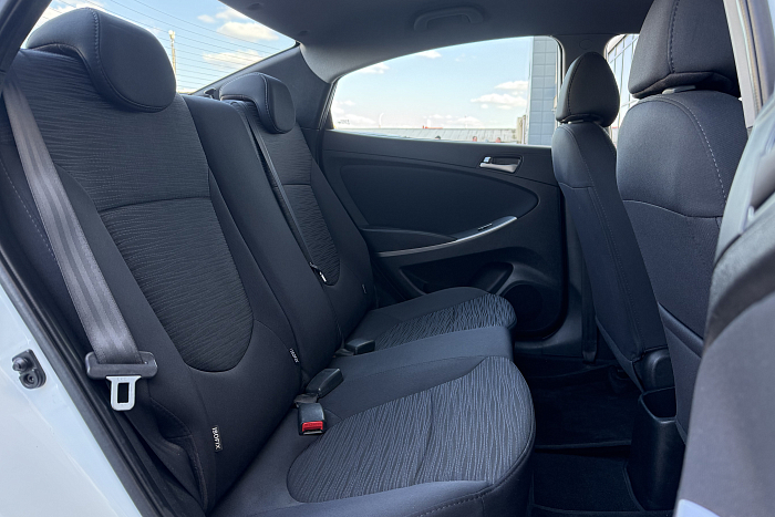 Hyundai Solaris, Бензин, 1.6, Механическая, Передний привод, Седан - 12