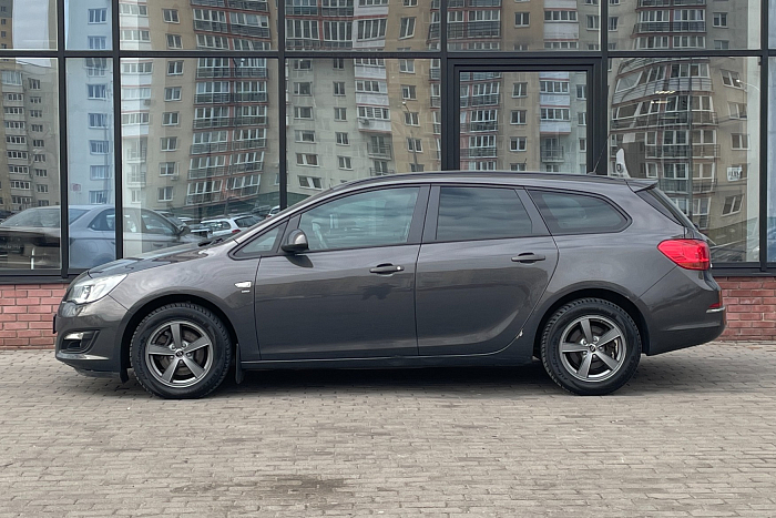 Opel Astra, Дизель, 1.6, Механическая, Передний привод, Универсал - 3