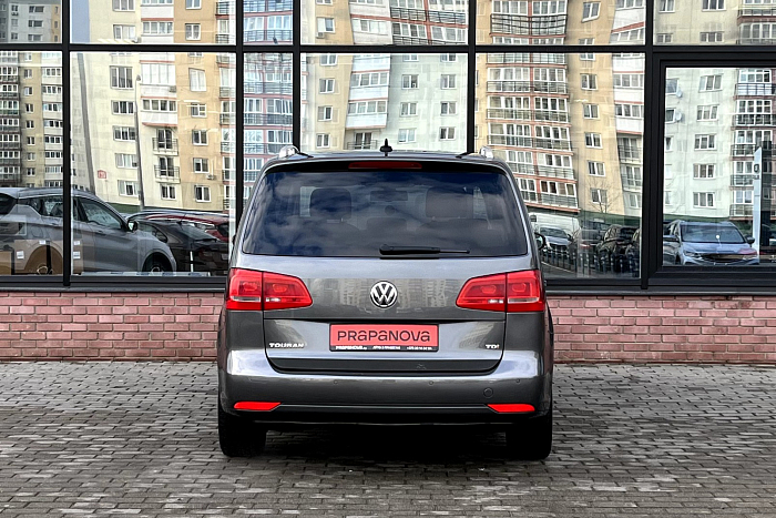 Volkswagen Touran, Дизель, 1.6, Механическая, Передний привод, Минивэн - 4
