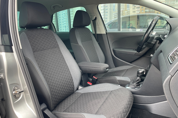 Volkswagen  Polo, Бензин, 1.6, Автомат, Передний привод, Седан - 11