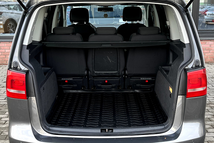 Volkswagen Touran, Дизель, 1.6, Механическая, Передний привод, Минивэн - 22