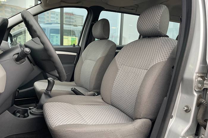 Lada Largus, Бензин, 1.6, Механическая, Передний привод, Универсал - 10