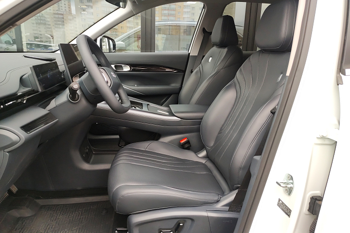 Geely EX5, Электро, Передний привод, Внедорожник - 10
