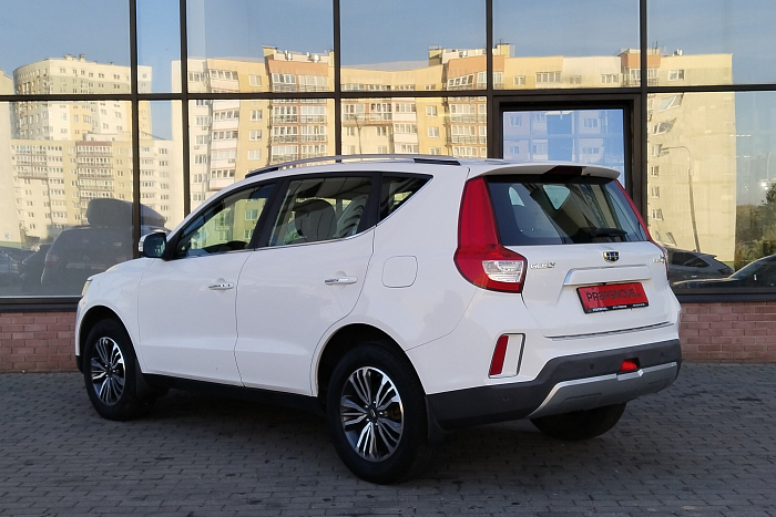 Geely Emgrand X7, Бензин, 2.0, Автомат, Передний привод, Внедорожник - 6