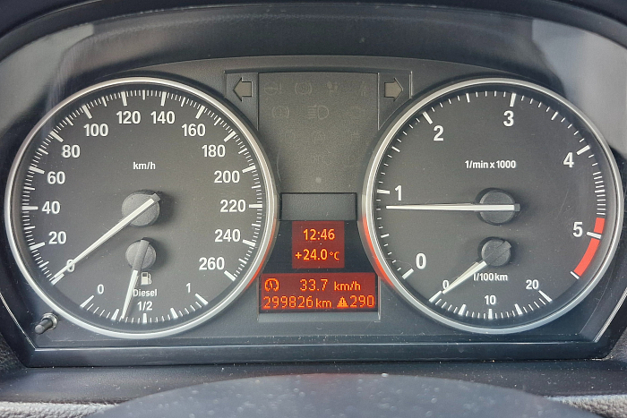 BMW 318 , Дизель, 2.0, Механическая, Задний привод, Седан - 21