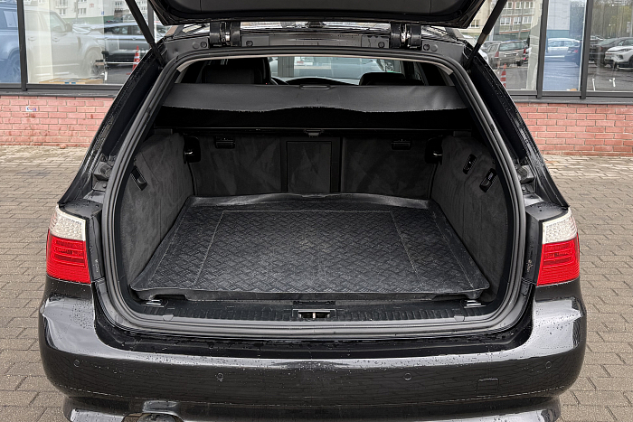 BMW 520D, Дизель, 2.0, Автомат, Задний привод, Универсал - 23