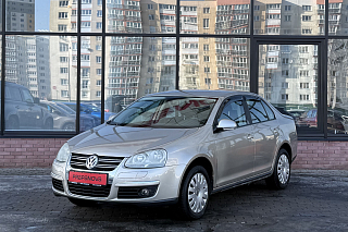 Volkswagen Jetta , 1.6, Вариатор, Передний привод