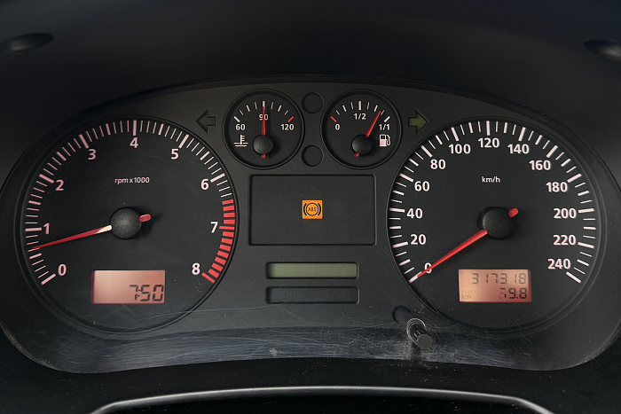 SEAT Toledo, Бензин, 1.6, Механическая, Передний привод, Седан - 14