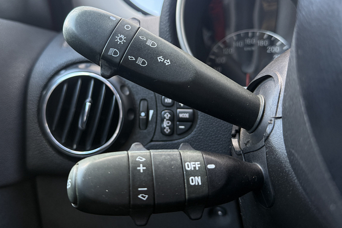Alfa Romeo 147, Бензин, 1.6, Механическая, Передний привод, Хэтчбек - 14