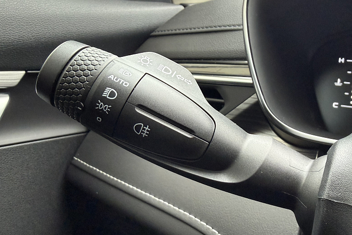 Geely Atlas Pro, Бензин, 1.5, Робот, Полный привод, Внедорожник - 17