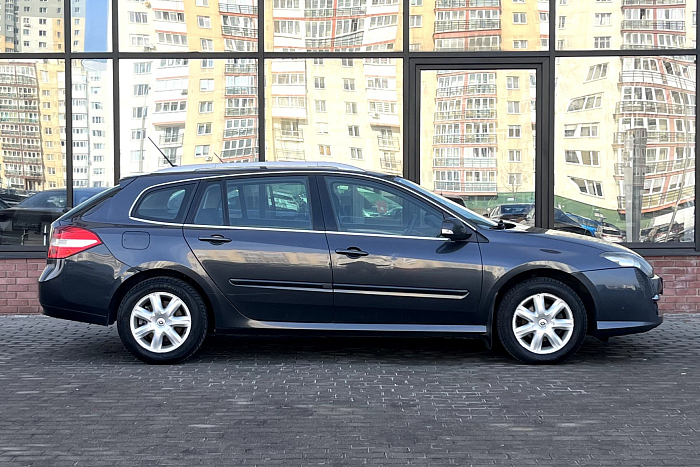 Renault Laguna, Дизель, 1.5, Механическая, Передний привод, Универсал - 2