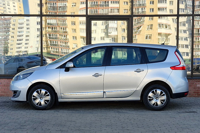 Renault Grand Scenic, Дизель, 1.5, Механическая, Передний привод, Минивэн - 6