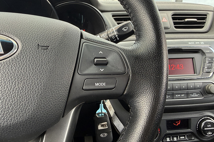 Kia Rio, Бензин, 1.6, Автомат, Передний привод, Седан - 14